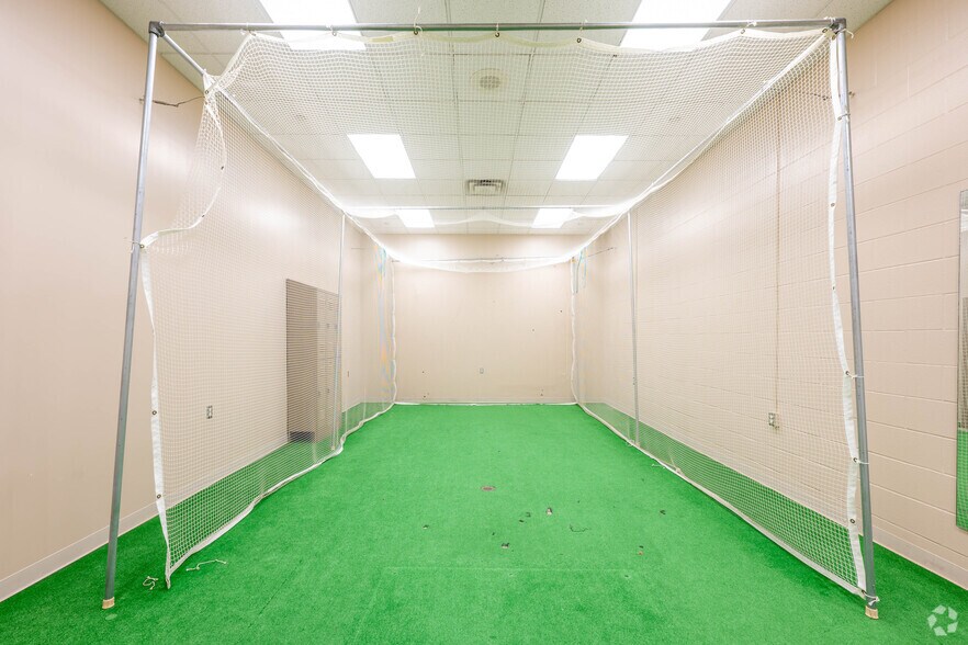 More Photos Of 940 N Marr Rd, Columbus Medical For Lease