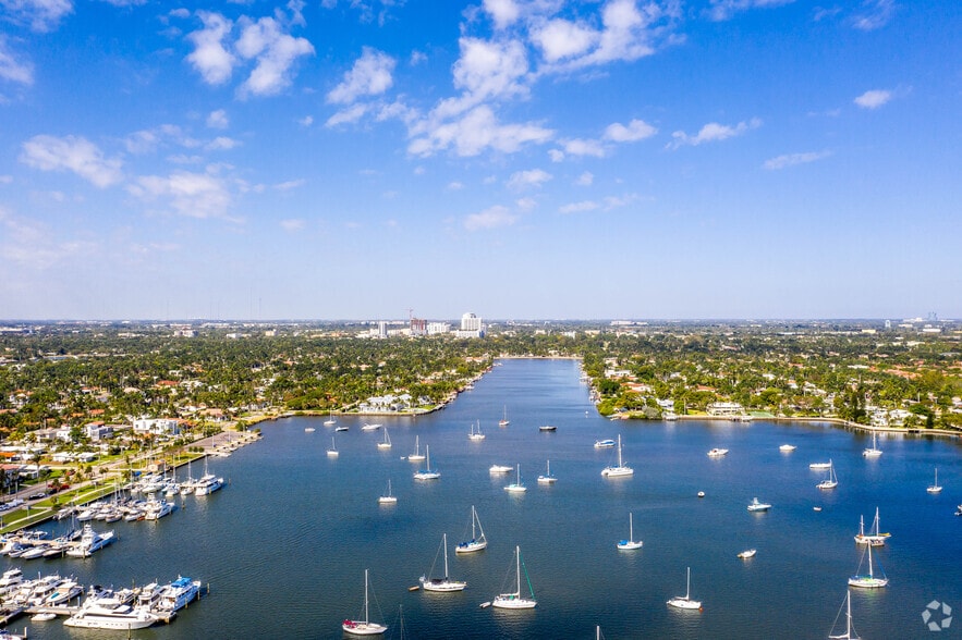 More Photos Of 777 N Ocean Dr, Hollywood Hotel For Sale