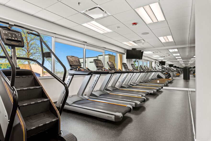 More Photos Of 888 University Park Blvd, Clearfield Office For Lease