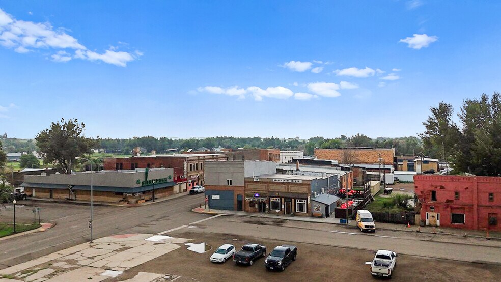 More Photos Of 104 W Orgain Ave, Wibaux Storefront For Sale