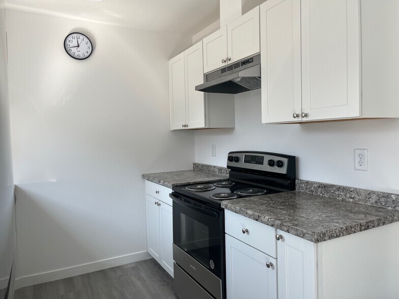 More Photos Of 1306 Melbourne Ct, Westport Multifamily For Sale