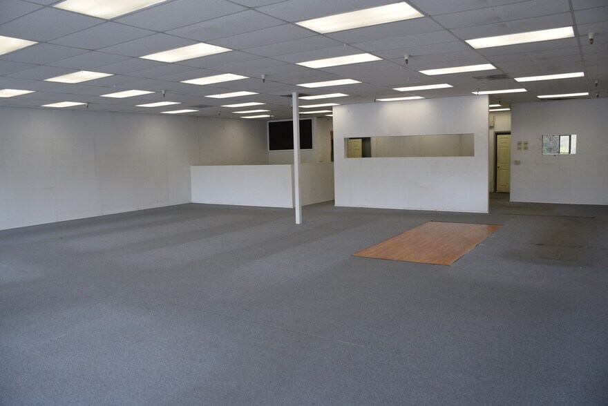 More Photos Of 384 Placerville Dr, Placerville Unknown For Lease