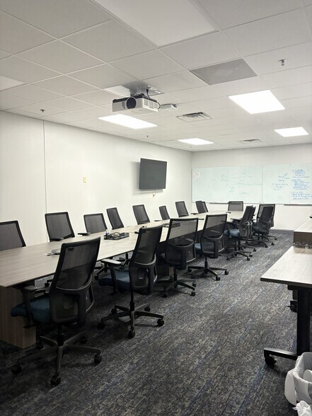 More Photos Of 5502 Highway 25 N, Hodges Manufacturing For Sale