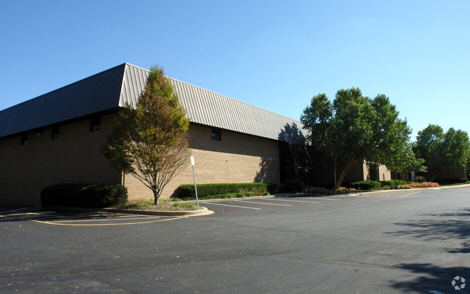 More Photos Of 10945-10973 McCormick Rd, Hunt Valley Unknown For Lease