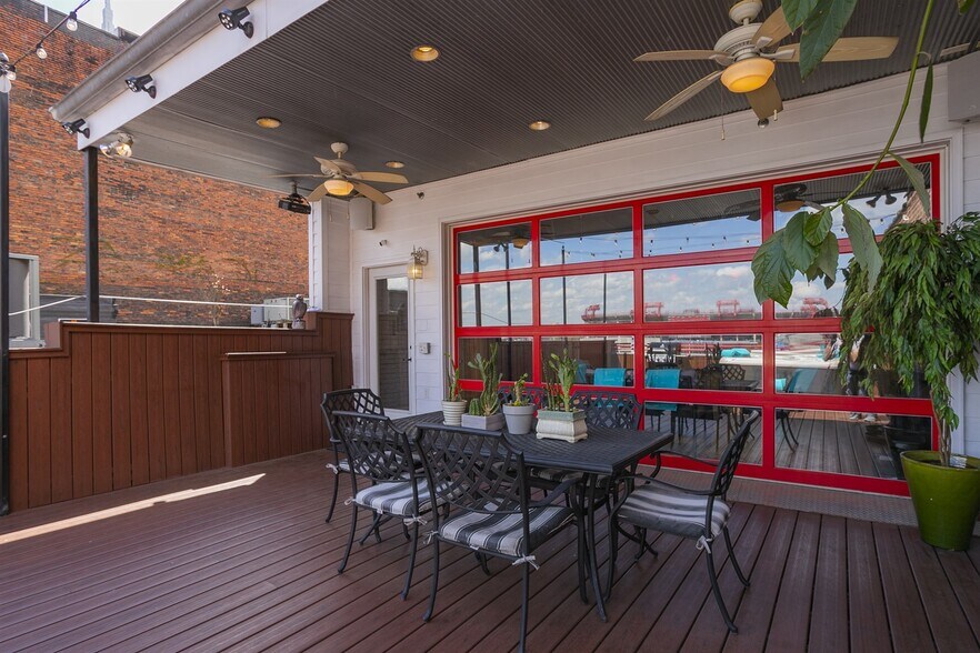 More Photos Of 214 3rd Ave N, Nashville Apartments For Sale