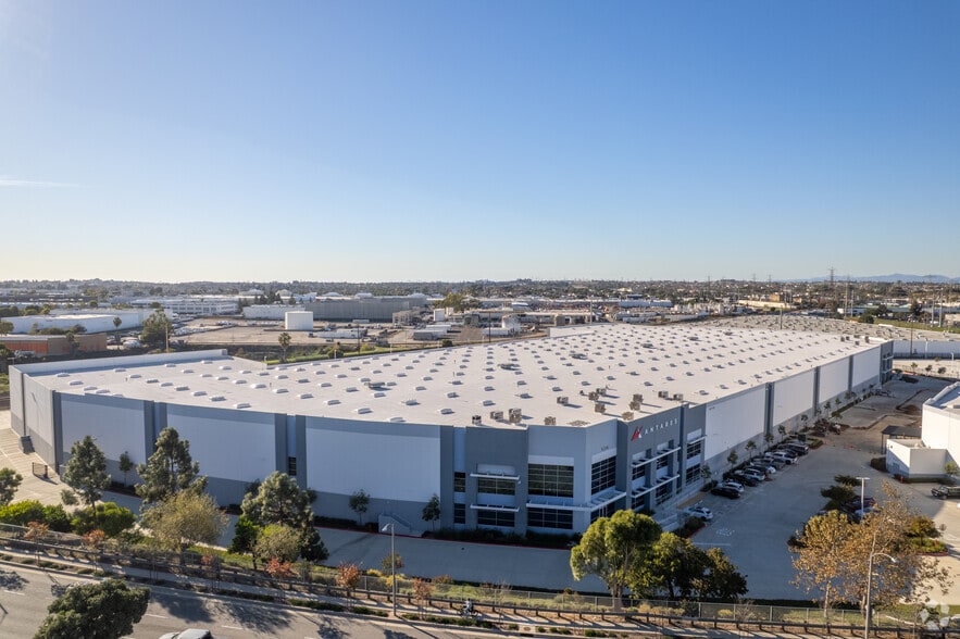 More Photos Of 19501 Prairie Ave, Torrance Distribution For Lease