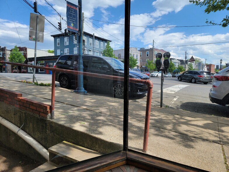 3 W Central Ave, Pearl River, NY 10965 Retail For Lease