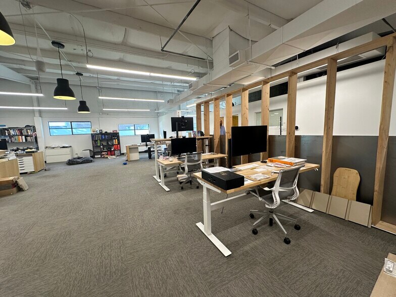 More Photos Of 495 W Cedar Ave, Denver Light Manufacturing For Lease