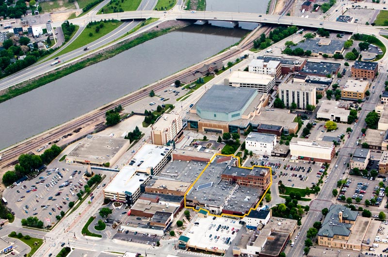 More Photos Of 12 Civic Center Plz, Mankato General Retail For Lease