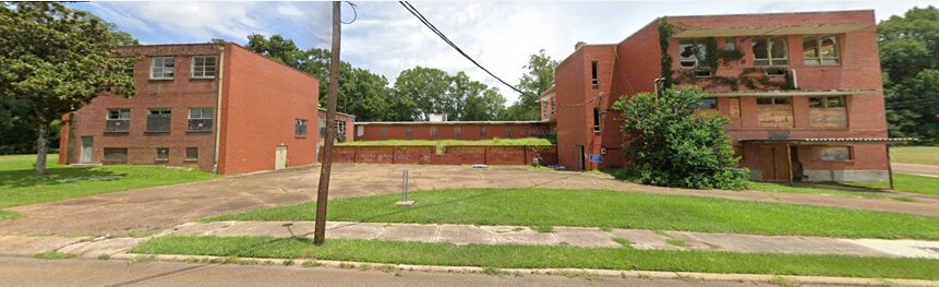 More Photos Of 300 N Jackson St, Brookhaven Congregate Senior Housing For Sale