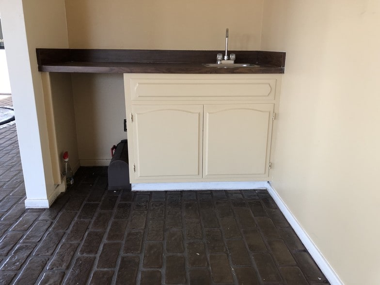 More Photos Of 4790 Riverside Dr, Chino Office For Lease