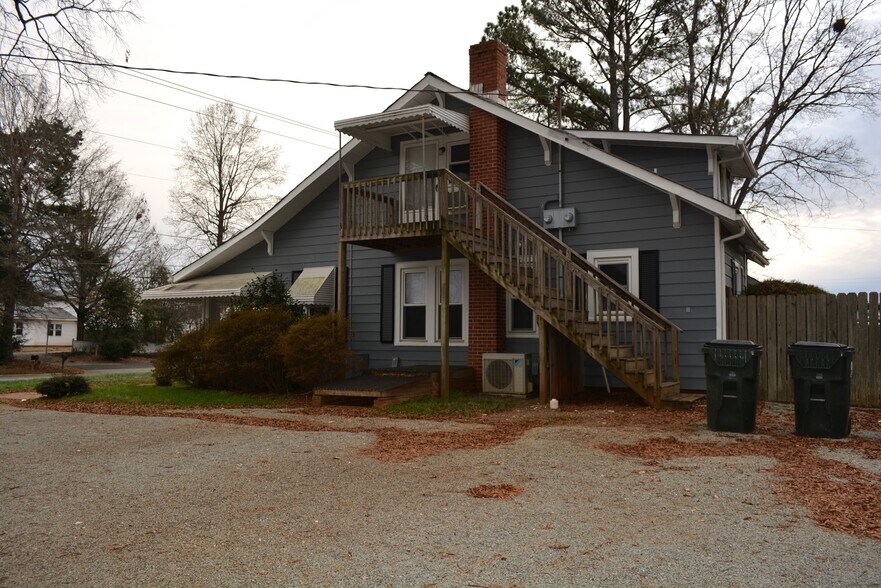 More Photos Of 579 West St, Pittsboro Office For Lease