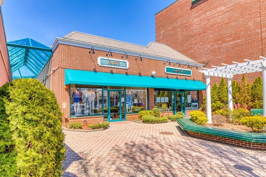 More Photos Of 165-181 7th St, Garden City Freestanding For Lease