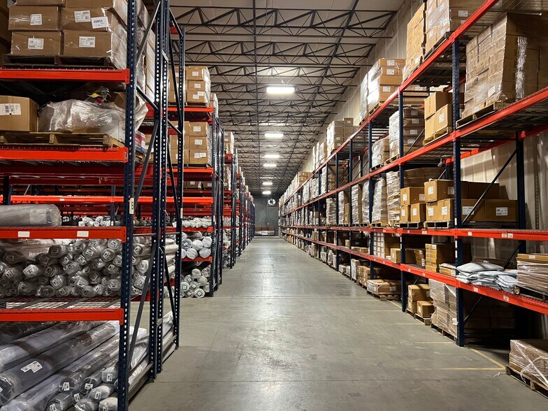 More Photos Of 7135 Southlake Pky, Morrow Warehouse For Lease