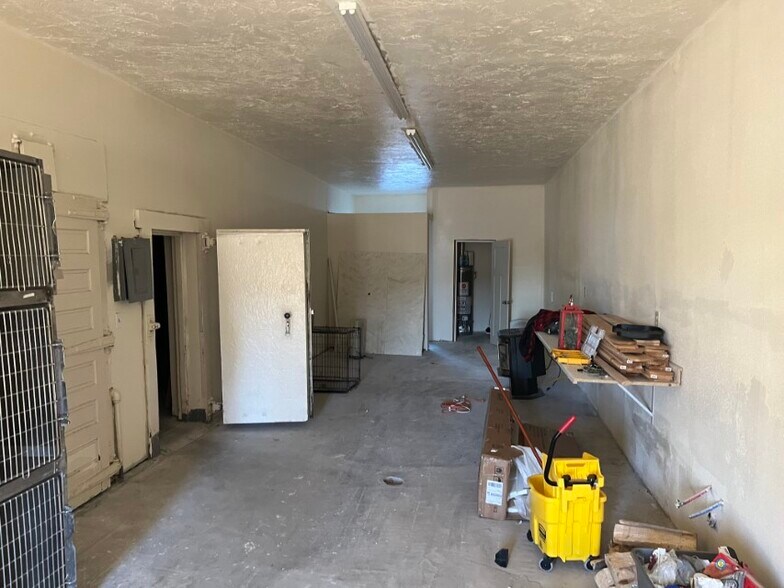 More Photos Of 618 W Pine St, Pinedale General Retail For Sale