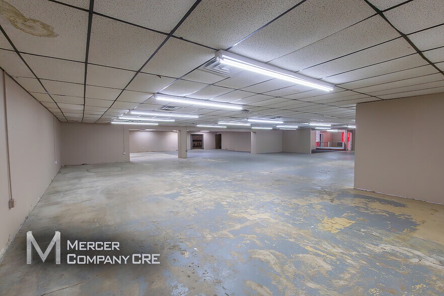 More Photos Of 440-460 N Rockwell Ave, Oklahoma City Unknown For Lease