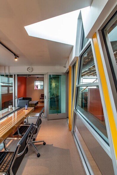 More Photos Of 1548 9th St, Santa Monica Loft Creative Space For Sale