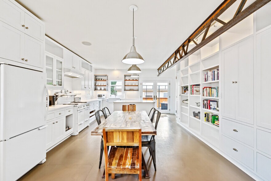 More Photos Of 1452 NE 28th Ave, Portland Storefront Retail Residential For Sale