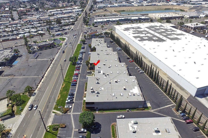 More Photos Of 1115 S Placentia Ave, Fullerton Light Manufacturing For Sale