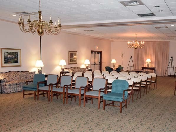 More Photos Of 13980 New Halls Ferry Rd, Florissant Funeral Home For Sale