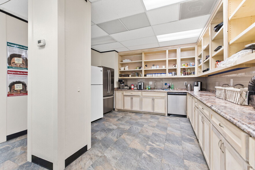 More Photos Of 1101 S Capital Of Texas Hwy, West Lake Hills Office For Lease