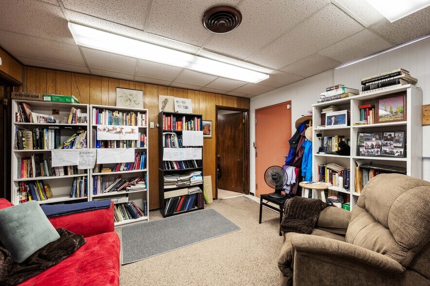 More Photos Of 1610 N Salem Ave, Pueblo Storefront Retail Residential For Lease