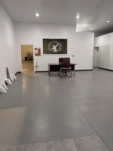 More Photos Of 10913 Office Park Dr, Charlotte Unknown For Lease