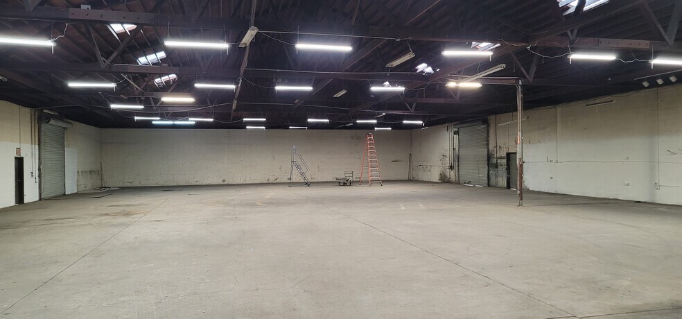 More Photos Of 4696 E Waterloo Rd, Stockton Warehouse For Lease
