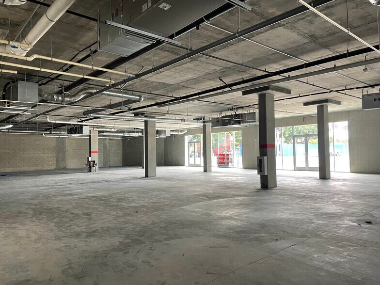 More Photos Of 5181 W Adams Blvd, Los Angeles Apartments For Lease