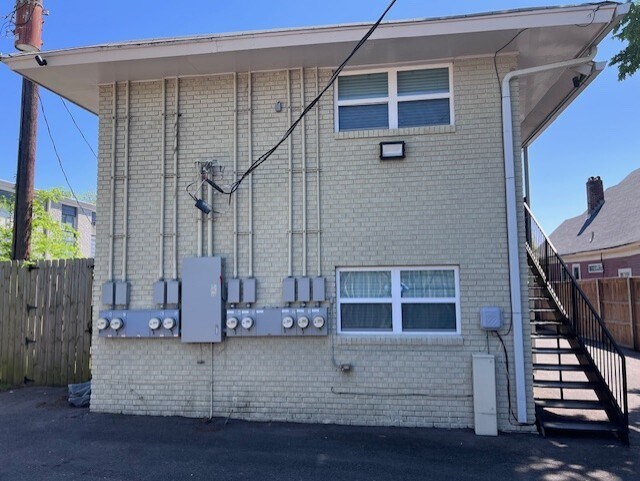 More Photos Of 1616 Monroe Ave, Memphis Apartments For Sale