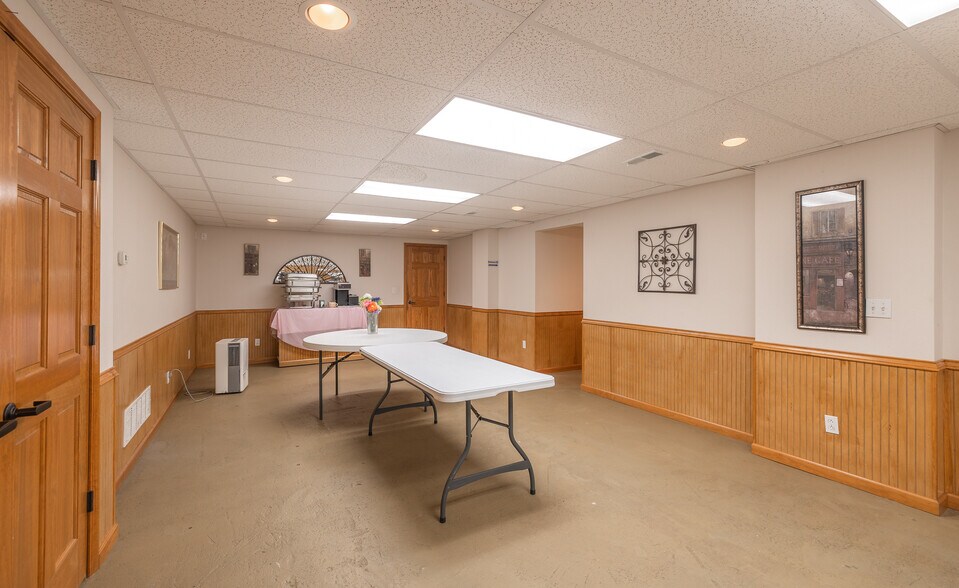 More Photos Of 9180 State Route 140, Hamel Restaurant For Sale