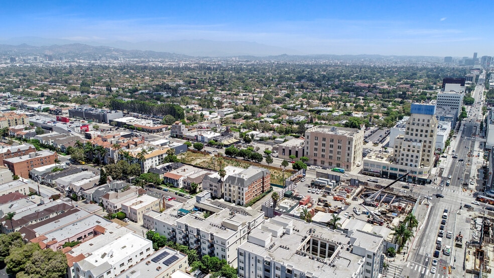 More Photos Of 639 S La Brea Ave, Los Angeles Land For Lease