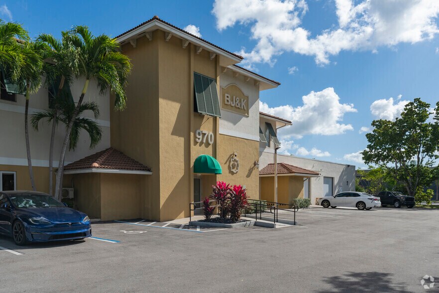 Primary Photo Of 970 W Mcnab Rd, Fort Lauderdale Office For Lease