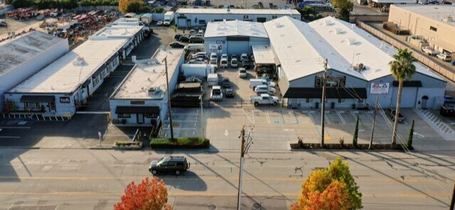 More Photos Of 2560-2590 Lafayette St, Santa Clara Warehouse For Lease