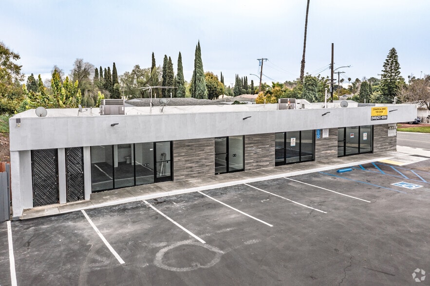 More Photos Of 2329-2335 W Sequoia Ave, Anaheim Storefront Retail Office For Lease