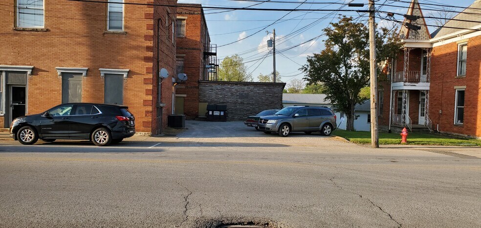 More Photos Of 100 N High St, Mount Orab Office For Sale