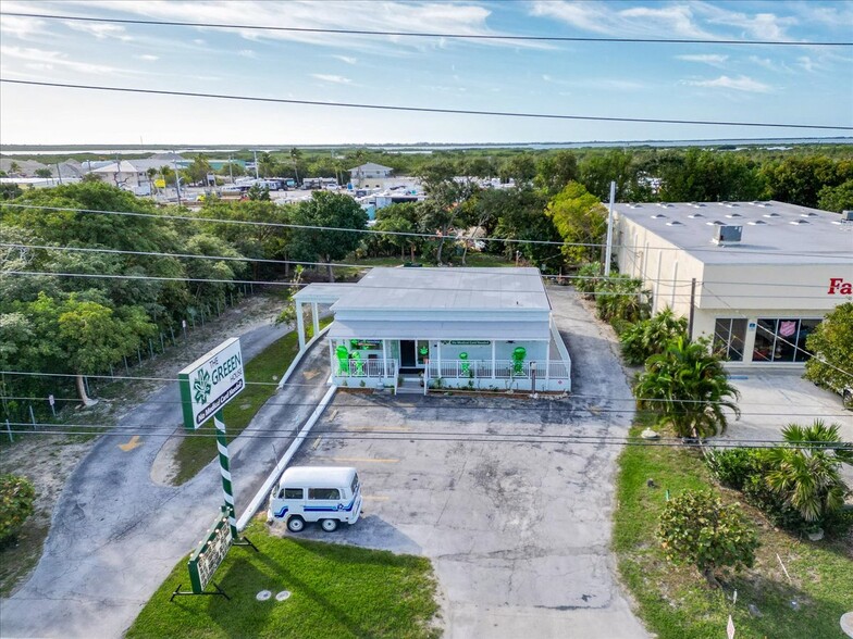 Primary Photo Of 30964 Overseas Hwy, Big Pine Key Storefront Retail Office For Sale