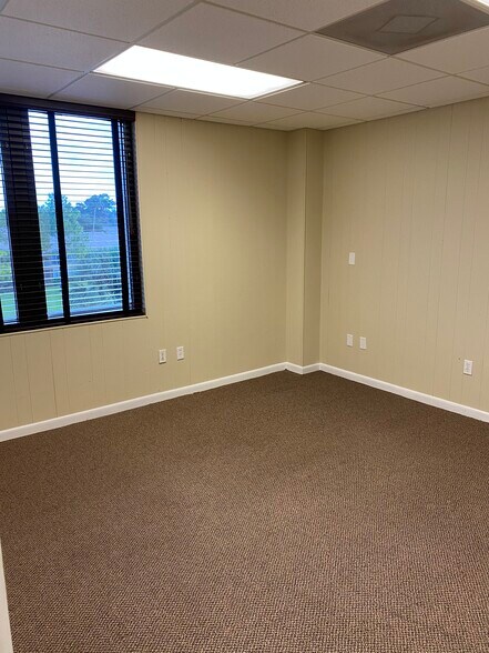 More Photos Of 570 Memorial Cir, Ormond Beach Medical For Lease