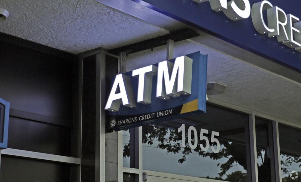 More Photos Of 1053-1055 Kingsway, Vancouver Office For Sale