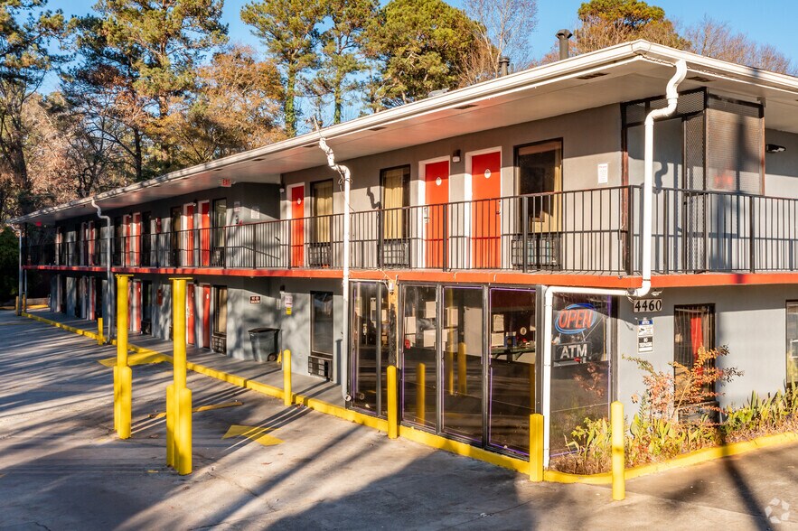 4460 Glenwood Rd, Decatur, GA 30032 Hotel For Sale