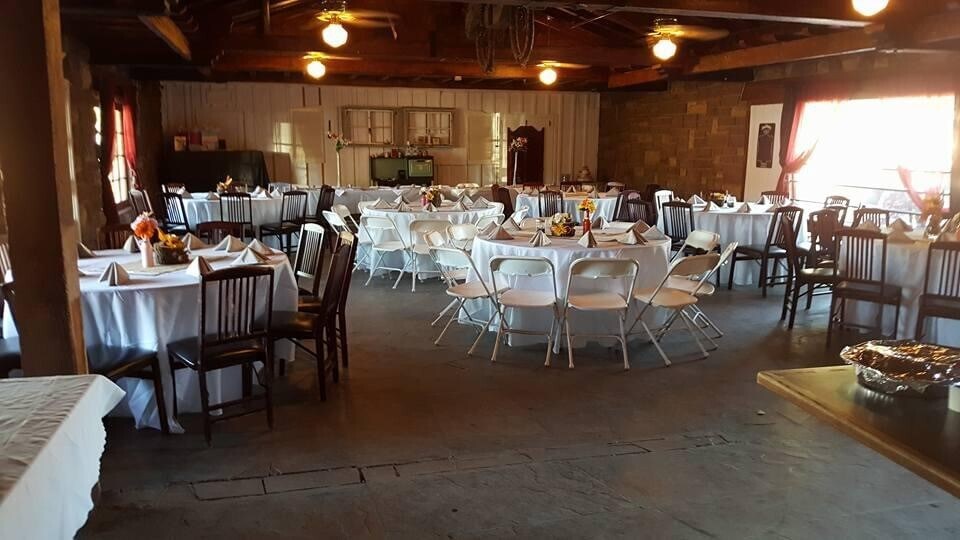 More Photos Of 607 W Main St, Payson Bar For Sale