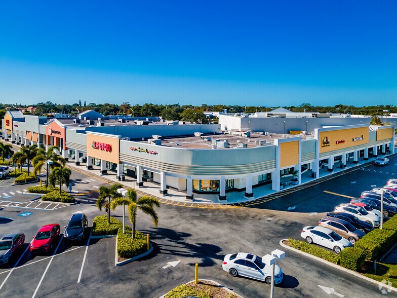More Photos Of 3800 S Tamiami Trl, Sarasota Unknown For Lease