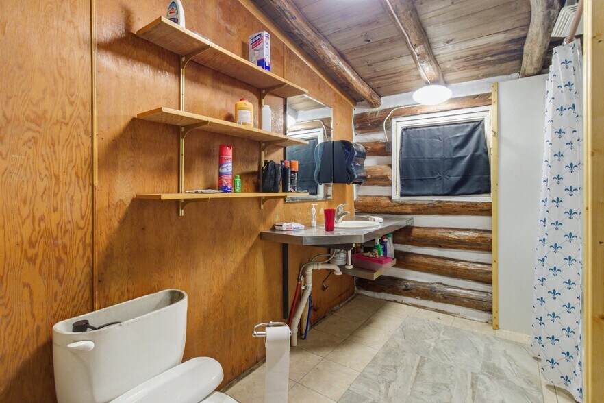 More Photos Of 89 Nolan Rd, Penfield General Retail For Sale