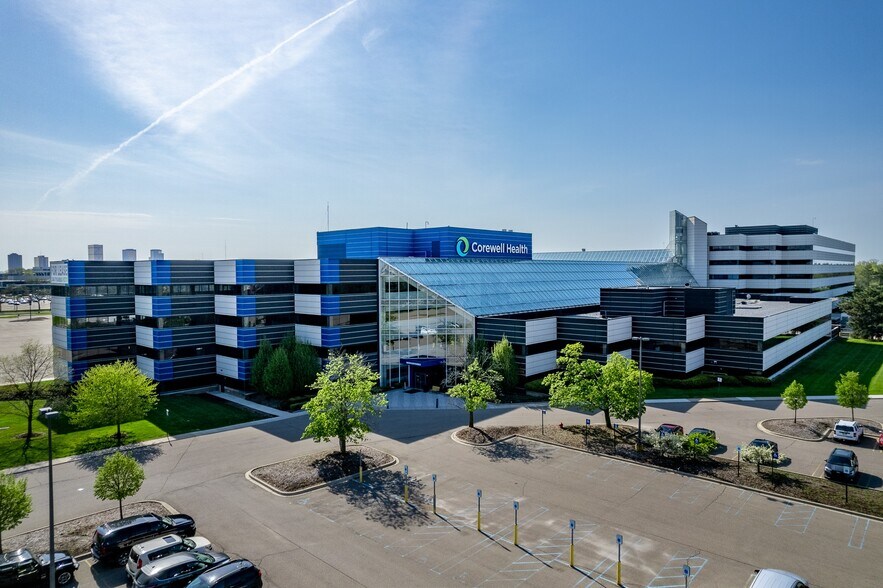 More Photos Of 26913 Northwestern Hwy, Southfield Medical For Lease