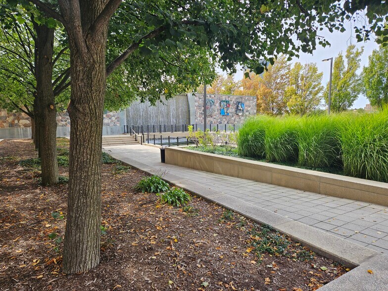 More Photos Of 34 Michigan Ave E, Battle Creek Storefront Retail Residential For Sale