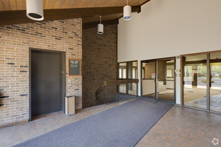 More Photos Of 20900 S Western Ave, Olympia Fields Bank For Sale