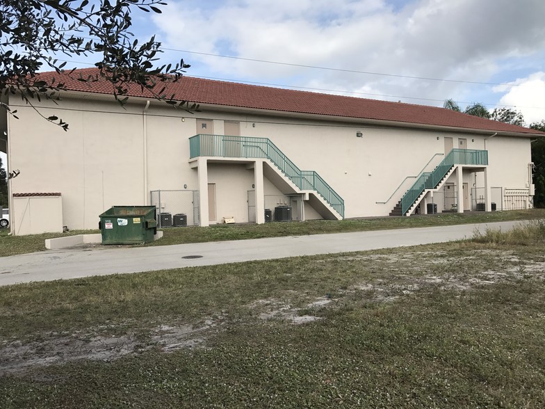 More Photos Of 1326 SE Malabar Rd, Palm Bay Medical For Sale
