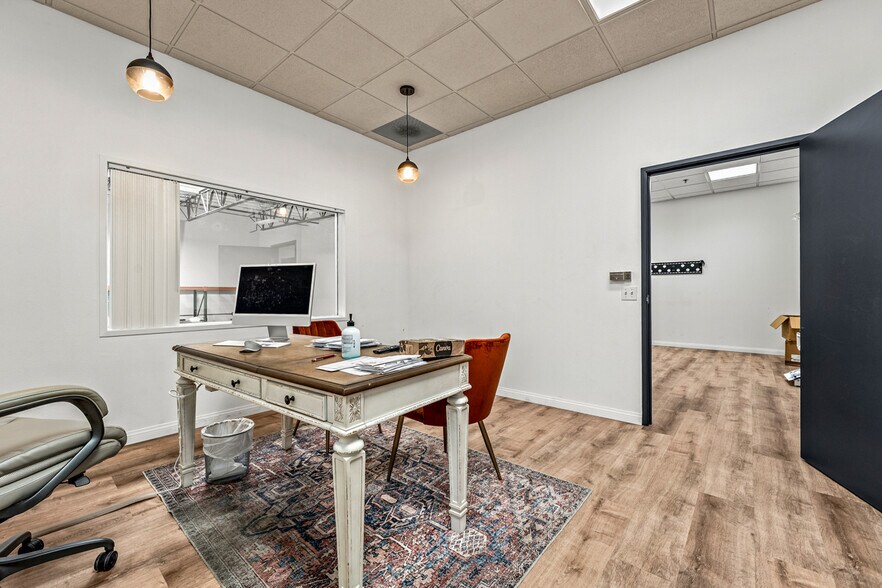 More Photos Of 2575 Fortune Way, Vista Warehouse For Lease