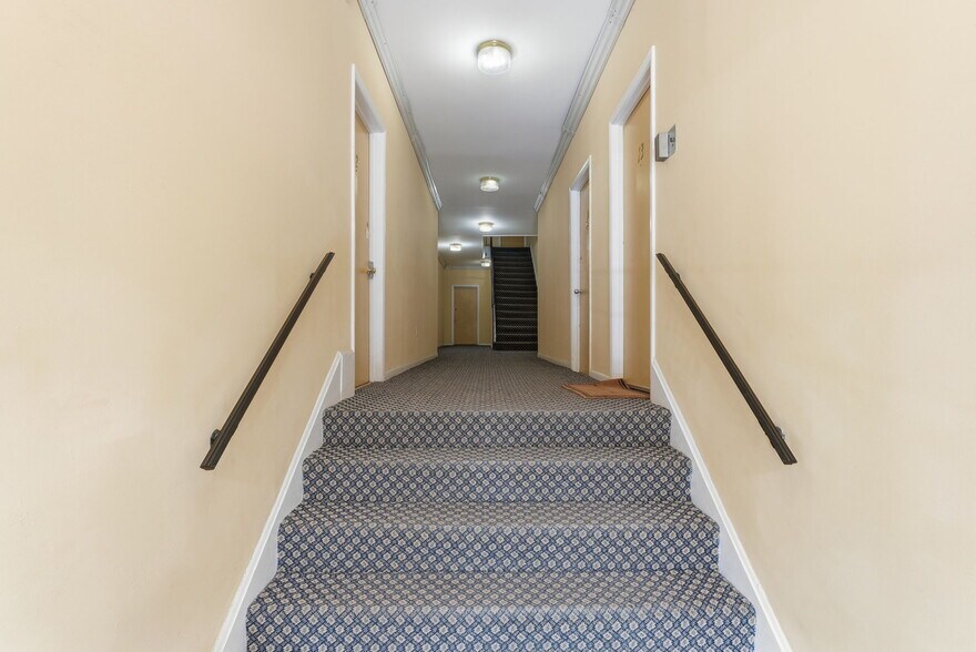 More Photos Of 320 Constitution Ave NE, Washington Apartments For Sale