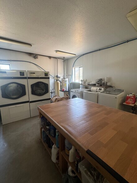 More Photos Of 2905 W Sunset Blvd, Spokane Hotel For Sale